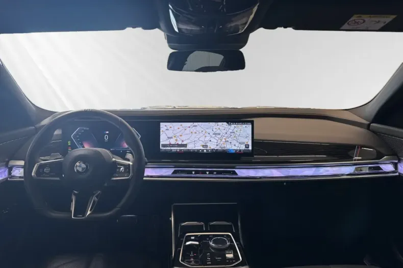 BMW 740 din 2024 cu 11.930 km - oferta BMW110788 - foto 7