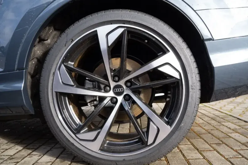 Audi Q7 din 2024 cu 19.000 km - oferta AUD110808 - foto 3