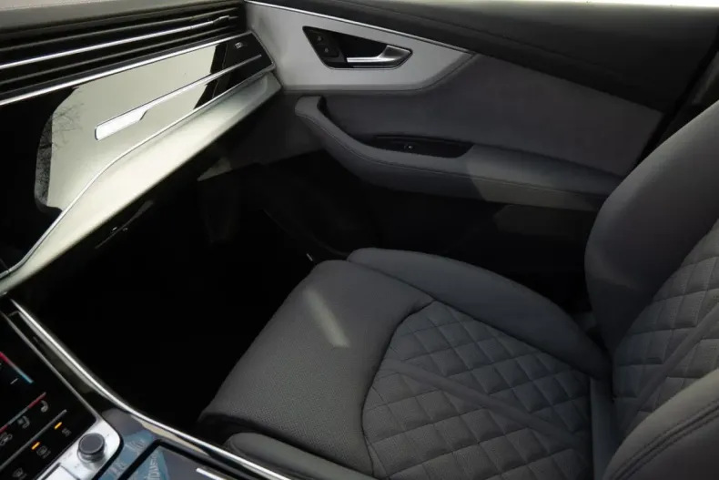 Audi Q7 din 2024 cu 19.000 km - oferta AUD110808 - foto 24