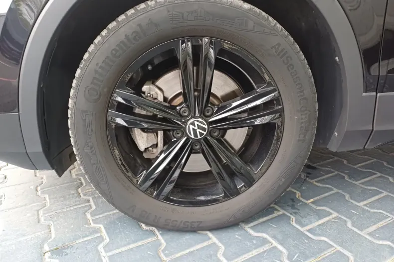 Volkswagen Tiguan din 2022 cu 49.683 km - oferta VOL110814 - foto 4