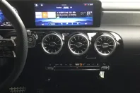 Mercedes-Benz CLA 250 din 2024 cu 17.672 km - oferta MER110815 - foto 7