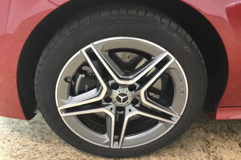 Mercedes-Benz CLA 250 din 2024 cu 17.672 km - oferta MER110815 - foto 13