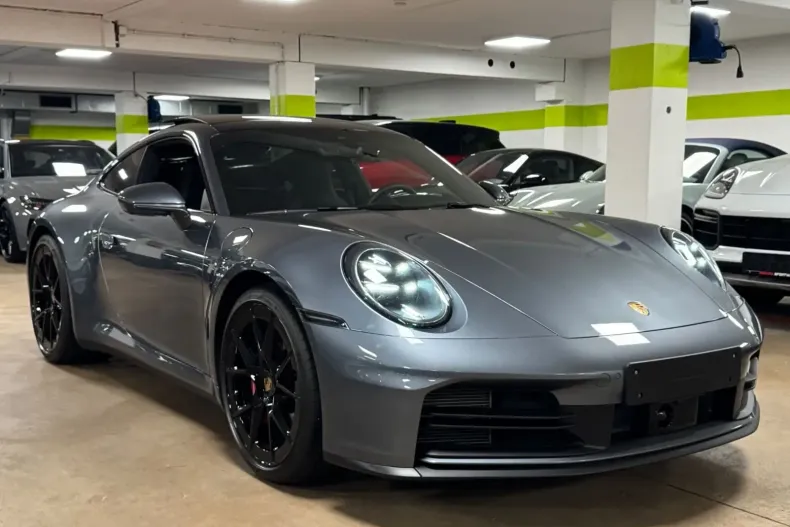Porsche 992 din 2024 cu 9.800 km - oferta POR110829 - foto 1