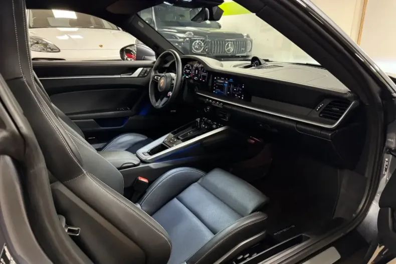 Porsche 992 din 2024 cu 9.800 km - oferta POR110829 - foto 40