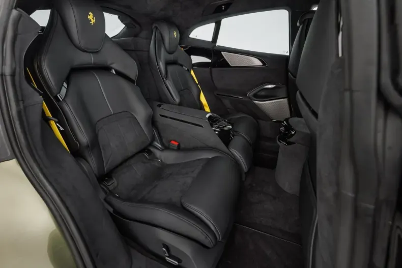 Ferrari Purosangue din 2024 cu 6.000 km - oferta FER110833 - foto 17