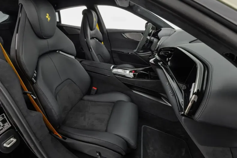 Ferrari Purosangue din 2024 cu 6.000 km - oferta FER110833 - foto 18