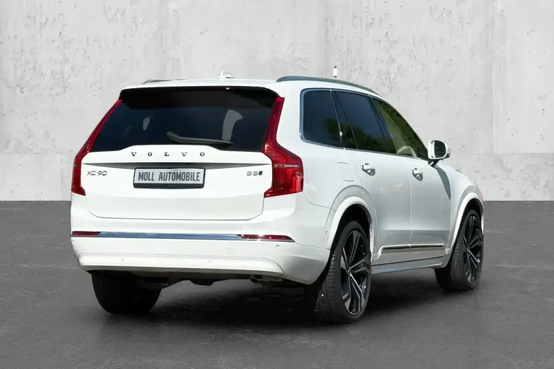 Volvo XC90 din 2023 cu 18.684 km - oferta VOL110896 - foto 2