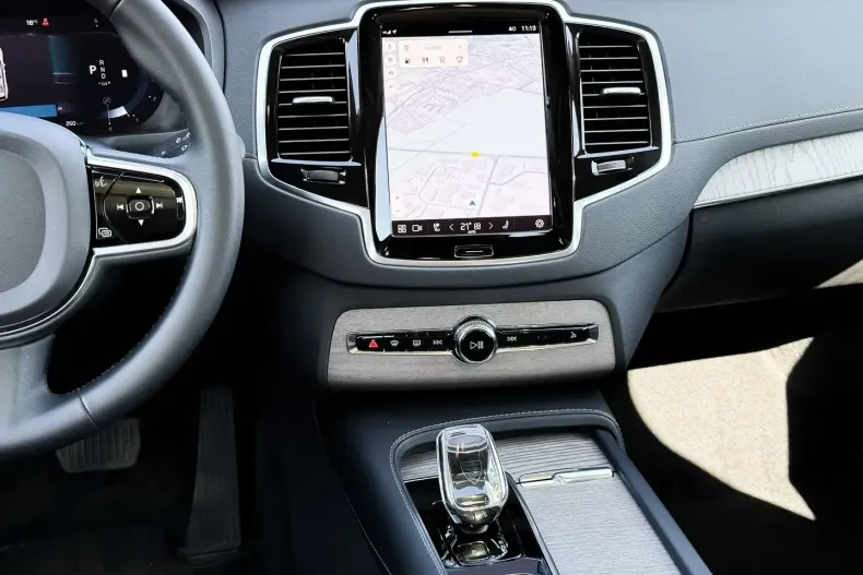 Volvo XC90 din 2023 cu 18.684 km - oferta VOL110896 - foto 7