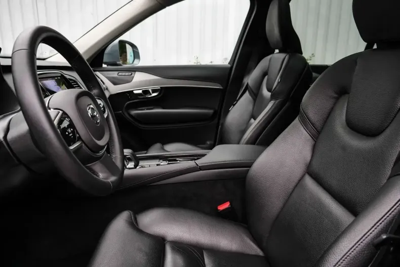 Volvo XC90 din 2023 cu 34.624 km - oferta VOL110906 - foto 6