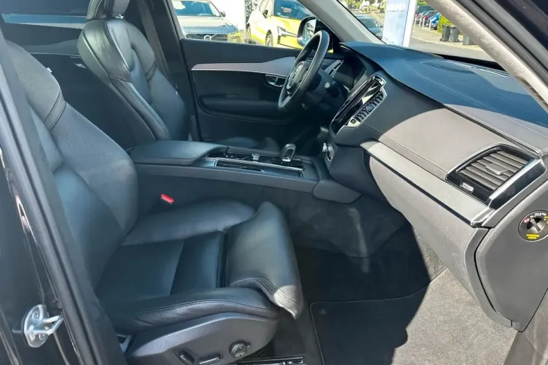 Volvo XC90 din 2022 cu 58.100 km - oferta VOL110912 - foto 17