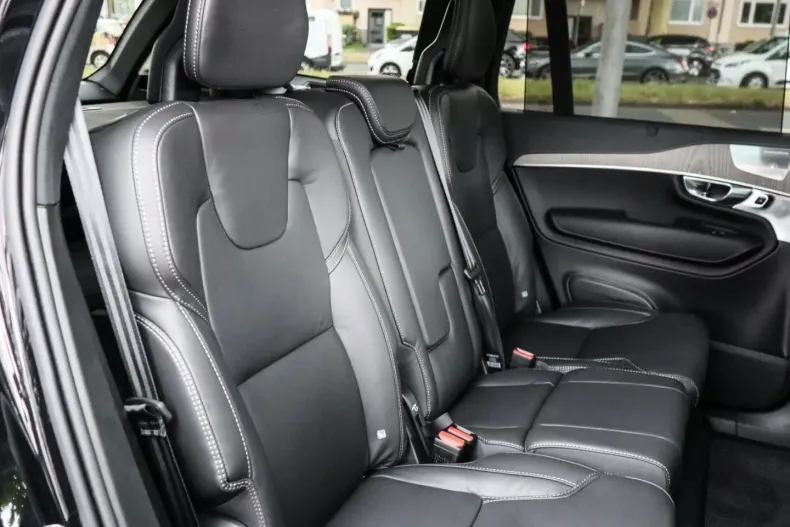 Volvo XC90 din 2024 cu 18.700 km - oferta VOL110920 - foto 4