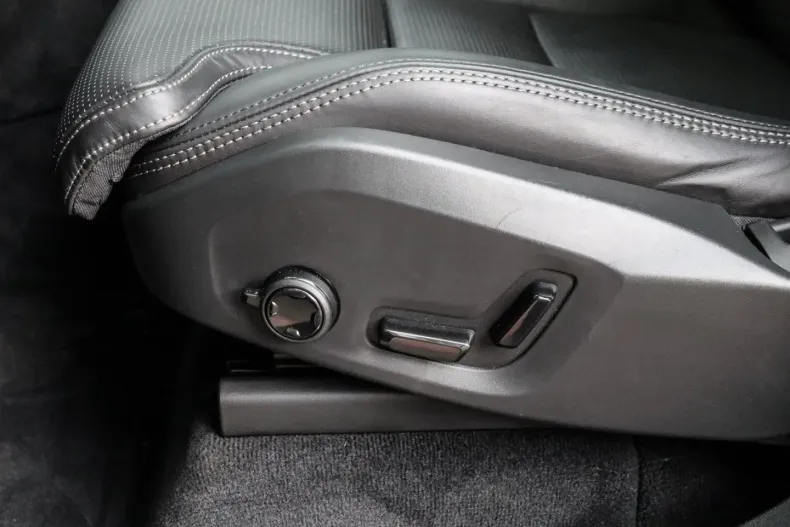 Volvo XC90 din 2024 cu 18.700 km - oferta VOL110920 - foto 12