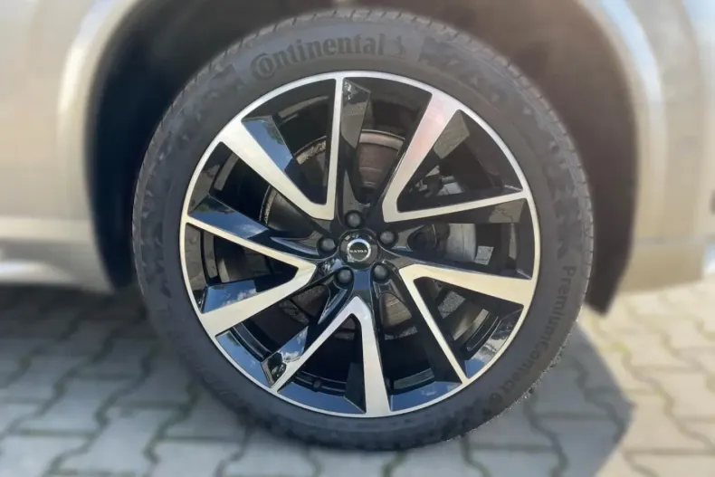 Volvo XC90 din 2023 cu 41.352 km - oferta VOL110925 - foto 7