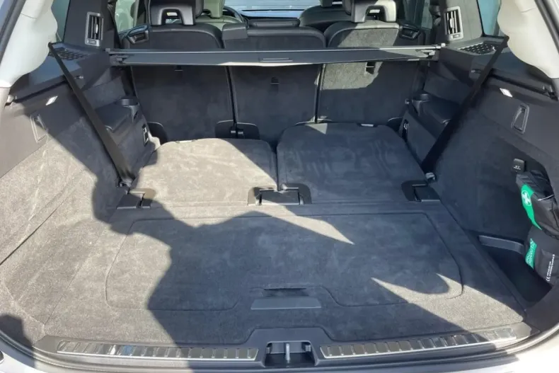 Volvo XC90 din 2023 cu 41.352 km - oferta VOL110925 - foto 15