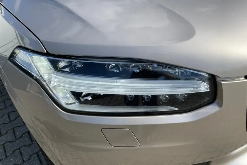 Volvo XC90 din 2023 cu 41.352 km - oferta VOL110925 - foto 16