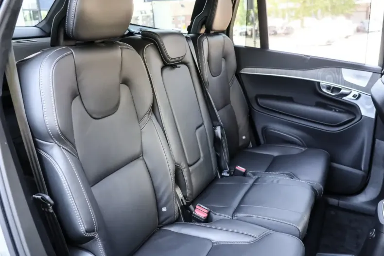 Volvo XC90 din 2024 cu 14.900 km - oferta VOL110928 - foto 5