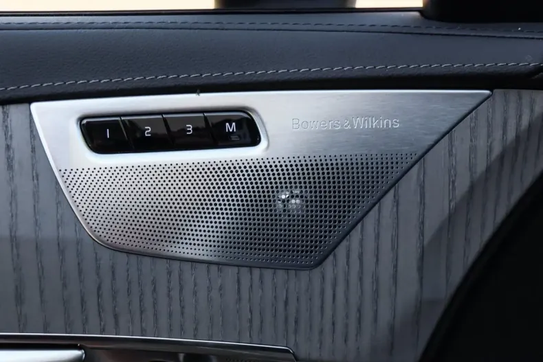 Volvo XC90 din 2024 cu 14.900 km - oferta VOL110928 - foto 15