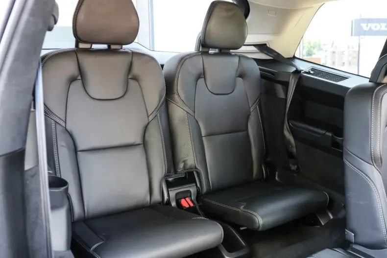 Volvo XC90 din 2024 cu 14.900 km - oferta VOL110928 - foto 16