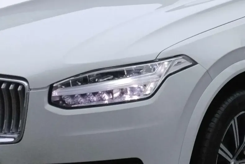 Volvo XC90 din 2022 cu 61.750 km - oferta VOL110936 - foto 5