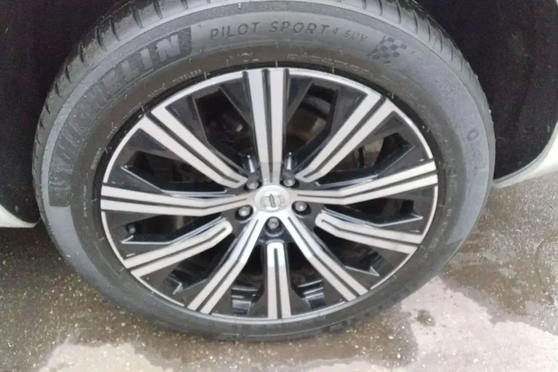 Volvo XC90 din 2022 cu 61.750 km - oferta VOL110936 - foto 7