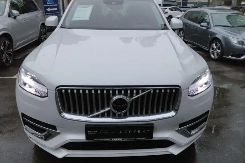 Volvo XC90 din 2022 cu 61.750 km - oferta VOL110936 - foto 9