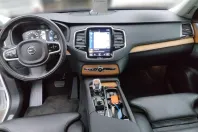 Volvo XC90 din 2022 cu 61.750 km - oferta VOL110936 - foto 13