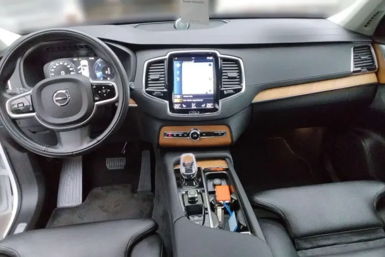 Volvo XC90 din 2022 cu 61.750 km - oferta VOL110936 - foto 13