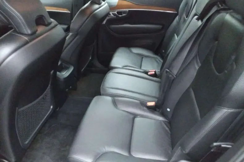 Volvo XC90 din 2022 cu 61.750 km - oferta VOL110936 - foto 14