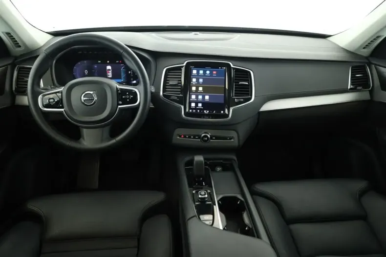 Volvo XC90 din 2023 cu 59.700 km - oferta VOL110937 - foto 13