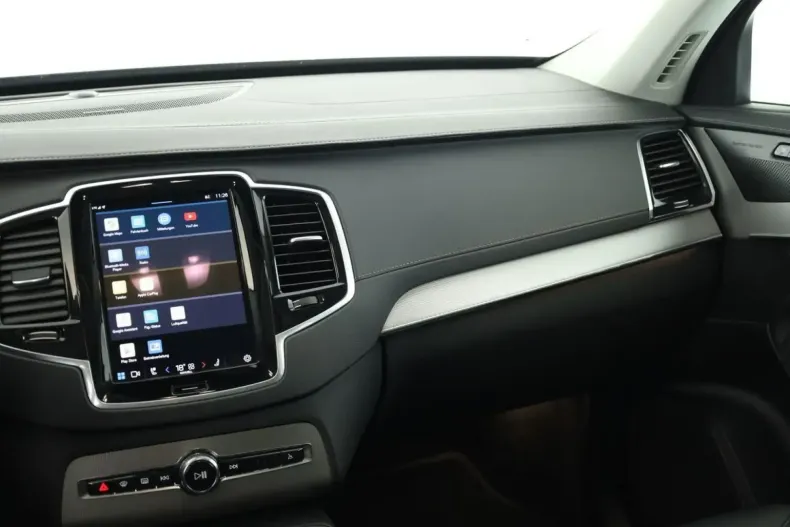 Volvo XC90 din 2023 cu 59.700 km - oferta VOL110937 - foto 17