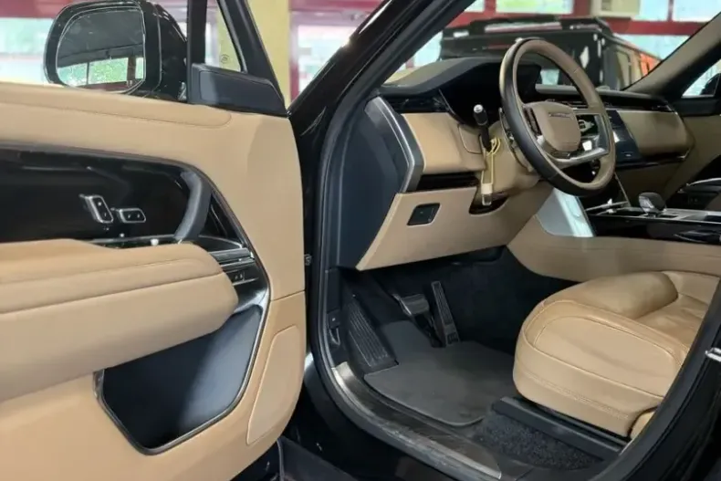 Land Rover Range Rover din 2024 cu 26.000 km - oferta LAN110939 - foto 17