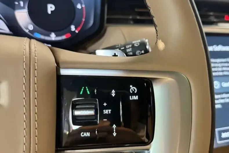 Land Rover Range Rover din 2024 cu 26.000 km - oferta LAN110939 - foto 19