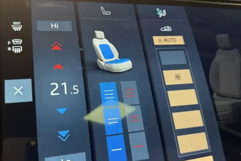 Land Rover Range Rover din 2024 cu 26.000 km - oferta LAN110939 - foto 22