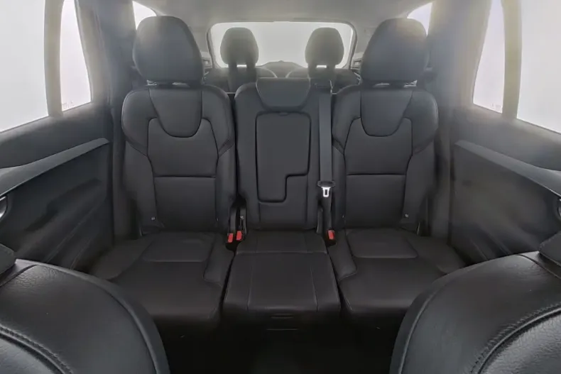 Volvo XC90 din 2022 cu 44.699 km - oferta VOL110940 - foto 15