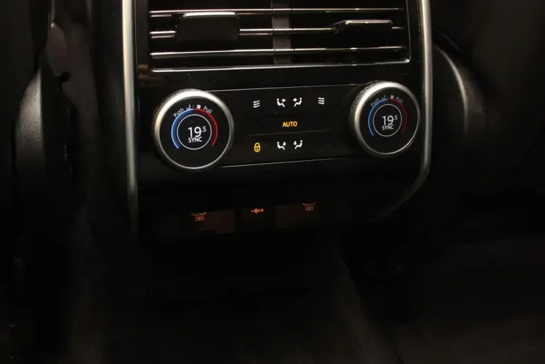 Land Rover Range Rover din 2024 cu 12.600 km - oferta LAN110941 - foto 17