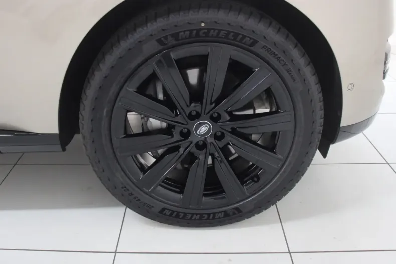 Land Rover Range Rover din 2024 cu 12.600 km - oferta LAN110941 - foto 20