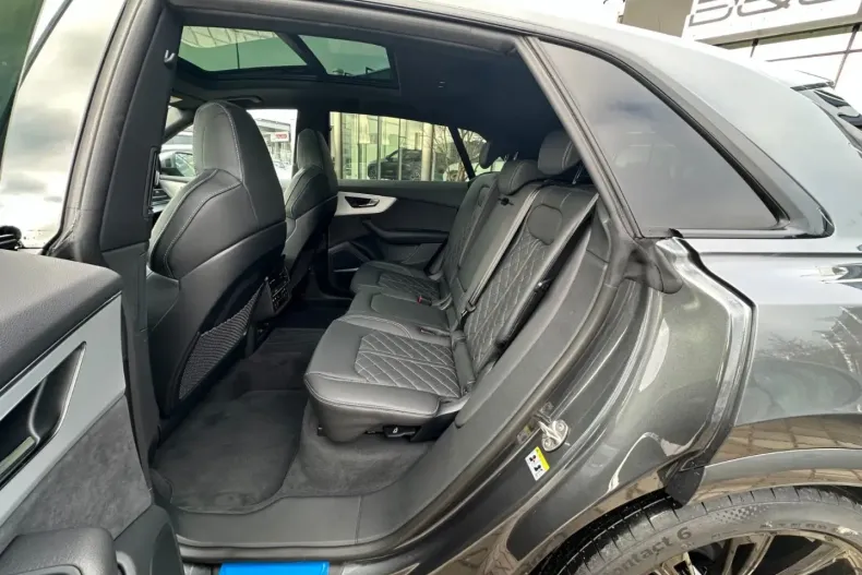 Audi Q8 din 2025 cu 7.500 km - oferta AUD110950 - foto 22