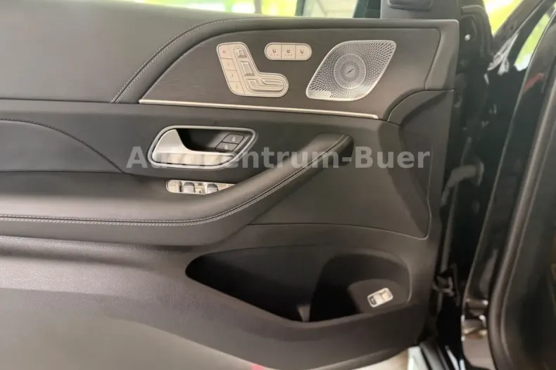 Mercedes-Benz GLE 63 AMG din 2021 cu 59.000 km - oferta MER110956 - foto 9