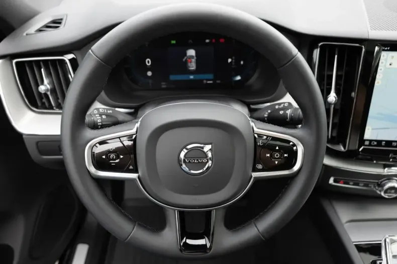 Volvo XC60 din 2023 cu 38.250 km - oferta VOL110957 - foto 10