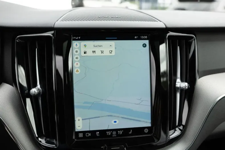 Volvo XC60 din 2023 cu 38.250 km - oferta VOL110957 - foto 11