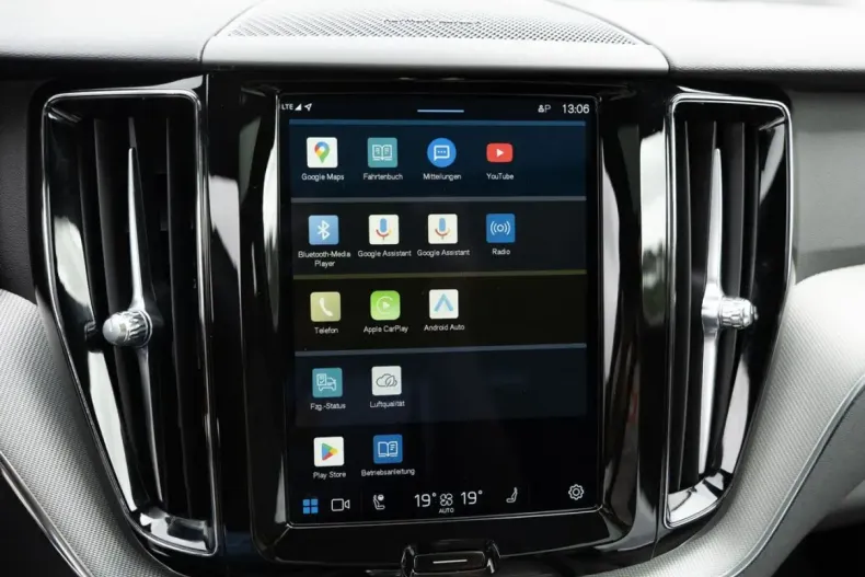 Volvo XC60 din 2023 cu 38.250 km - oferta VOL110957 - foto 13