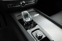 Volvo XC60 din 2023 cu 38.250 km - oferta VOL110957 - foto 16