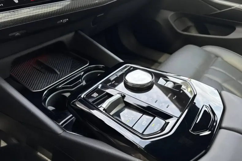 BMW 520 din 2024 cu 25.133 km - oferta BMW110963 - foto 9