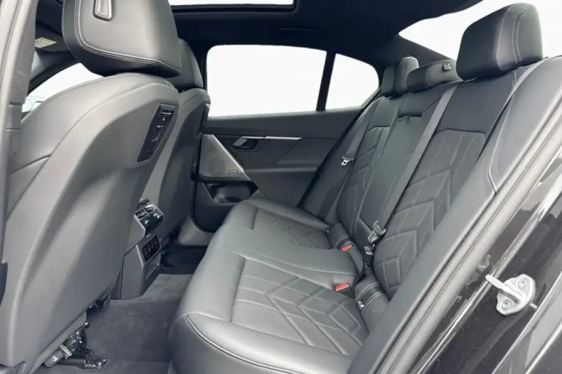 BMW 520 din 2024 cu 25.133 km - oferta BMW110963 - foto 12