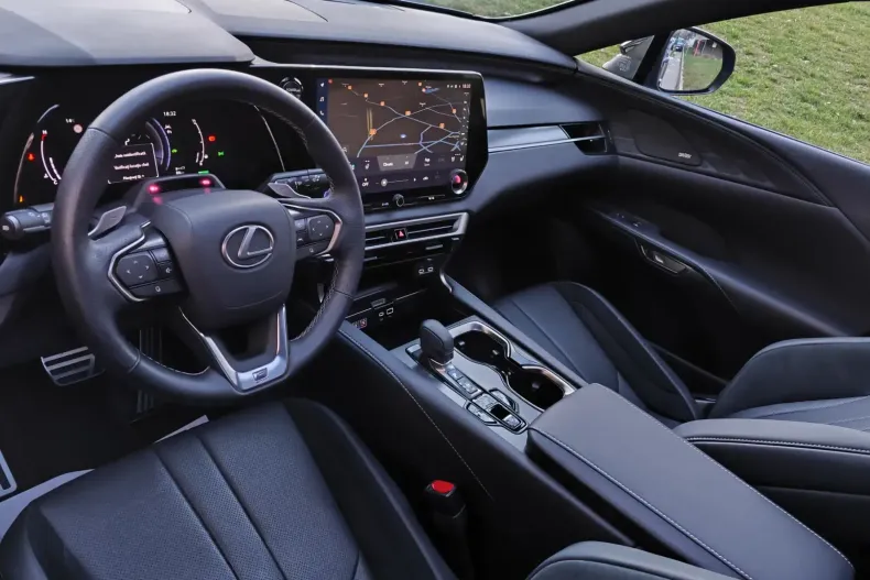 Lexus RX 500 din 2024 cu 20.000 km - oferta LEX110971 - foto 5