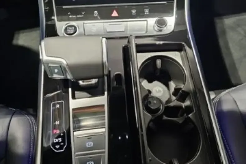 Audi Q8 din 2025 cu 18.796 km - oferta AUD110977 - foto 16