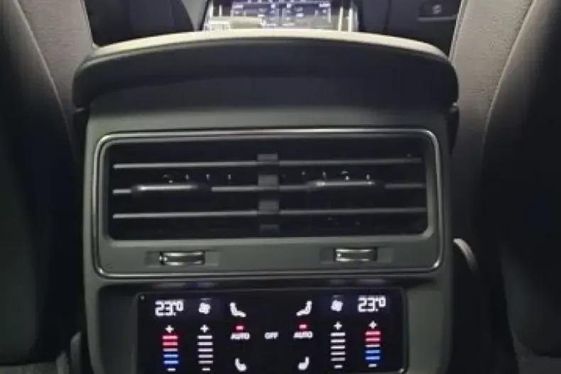 Audi Q8 din 2025 cu 27.002 km - oferta AUD110980 - foto 17