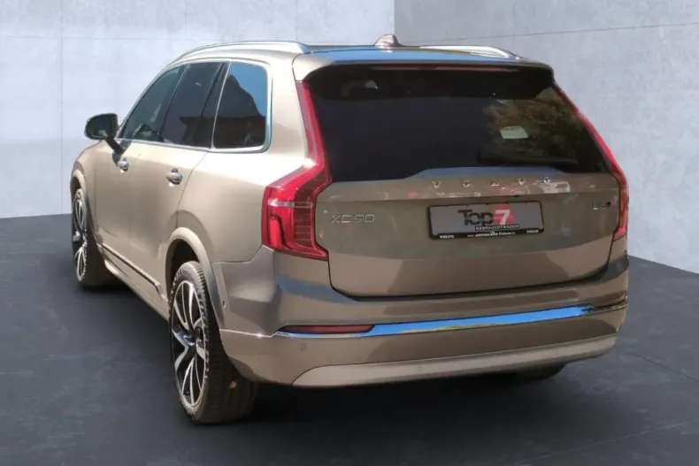 Volvo XC90 din 2021 cu 46.850 km - oferta VOL110989 - foto 3
