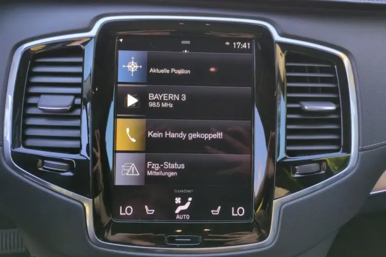 Volvo XC90 din 2021 cu 46.850 km - oferta VOL110989 - foto 16