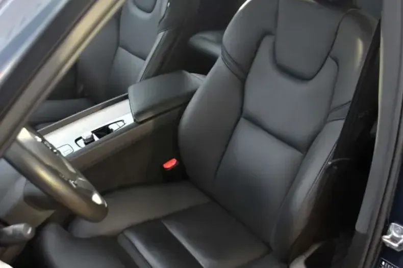 Volvo XC60 din 2022 cu 54.000 km - oferta VOL110990 - foto 9